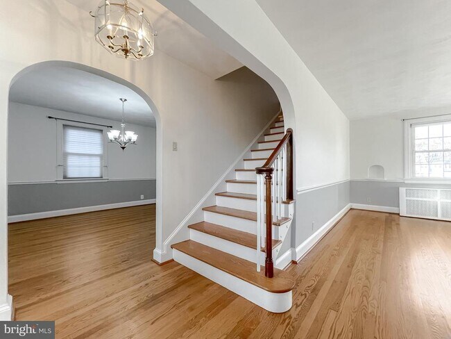 Photo - 23225 Hollywood Rd