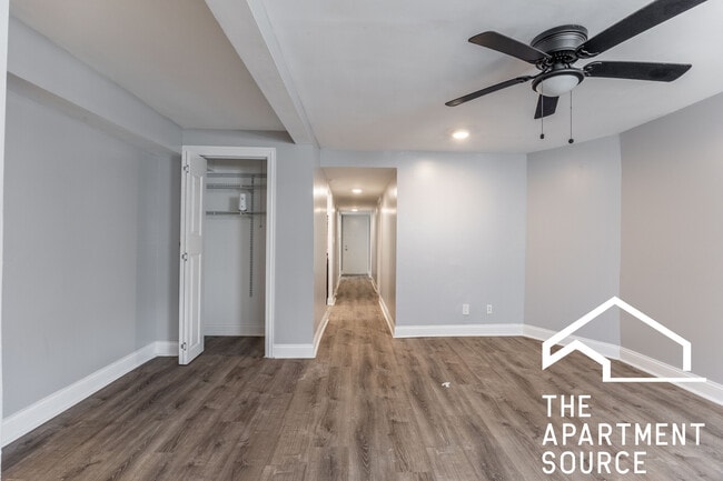 Photo - 906 W Montrose Ave Unit G