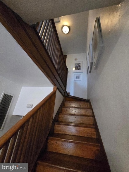 Photo - 1319 E Street NE Unit