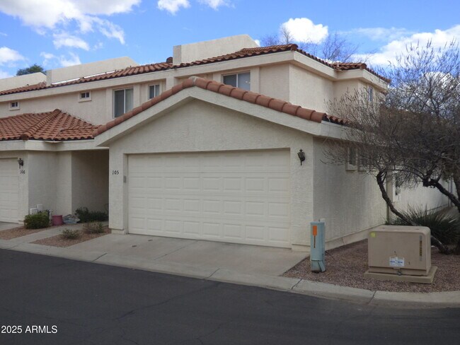 Building Photo - 16021 N 30th St Rental