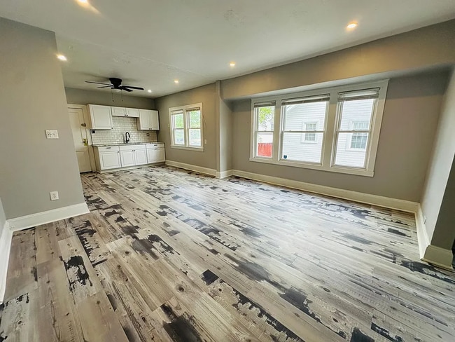 Building Photo - 4014 Cypress Ave Unit 4014 Cypress Ave #1 Rental