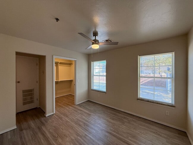 Photo - 2442 NW 39th St Unidad #109