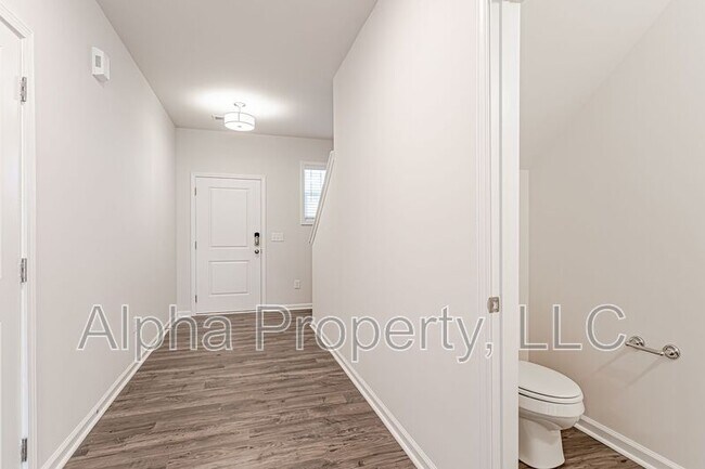 Photo - 15 Apricot Ln