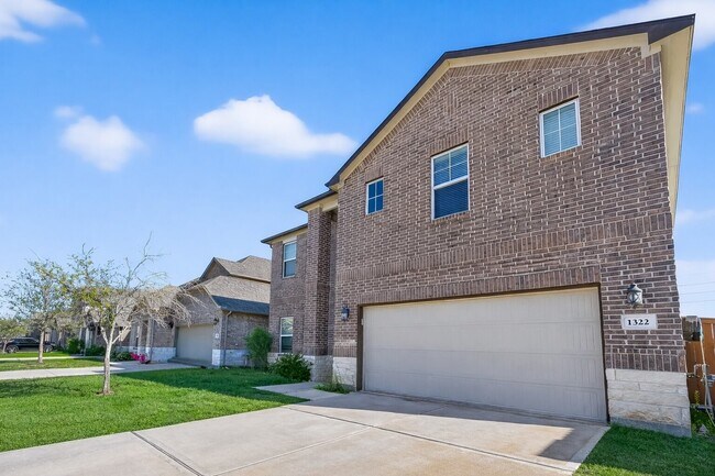 Photo - 1322 Eagle Pass Dr