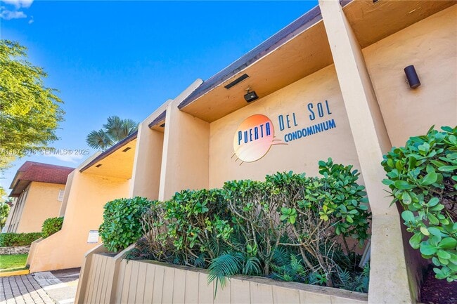 Building Photo - 9972 SW 88th St Unit 1126