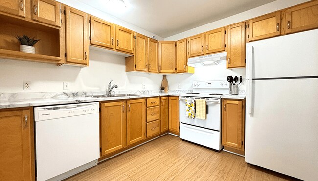 Photo - 303 Normandie Street