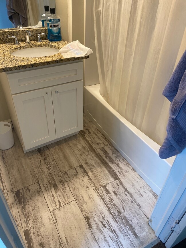 Photo - 5940 Freret St