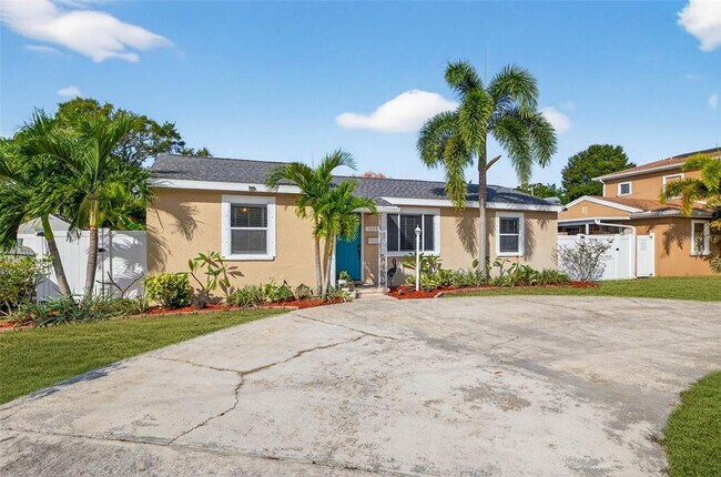 Photo - 1334 59th St N