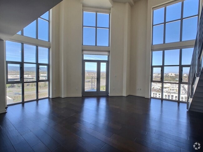 Building Photo - Fantastic 2 Bed/2Bath Penthouse with Panor... Unit 1506