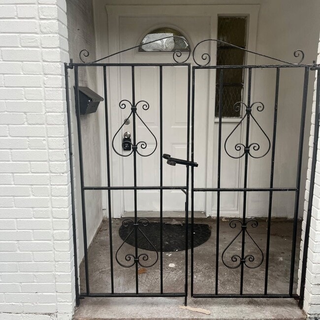 Building Photo - 9507 Braeburn Glen Blvd