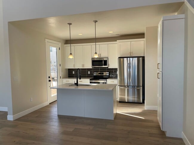 Photo - Home in Desert Color!