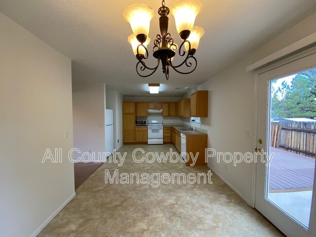 Photo - 929 E Palmer Dr
