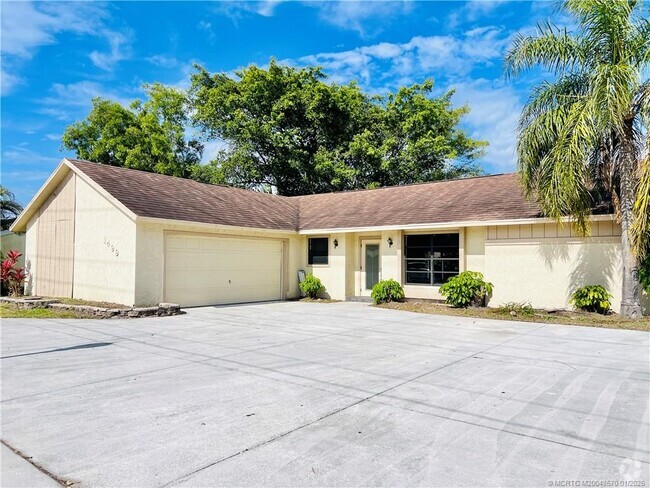 Building Photo - 1499 SE Port St Lucie Blvd Rental