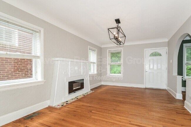 Photo - 5970 Wanda Ave