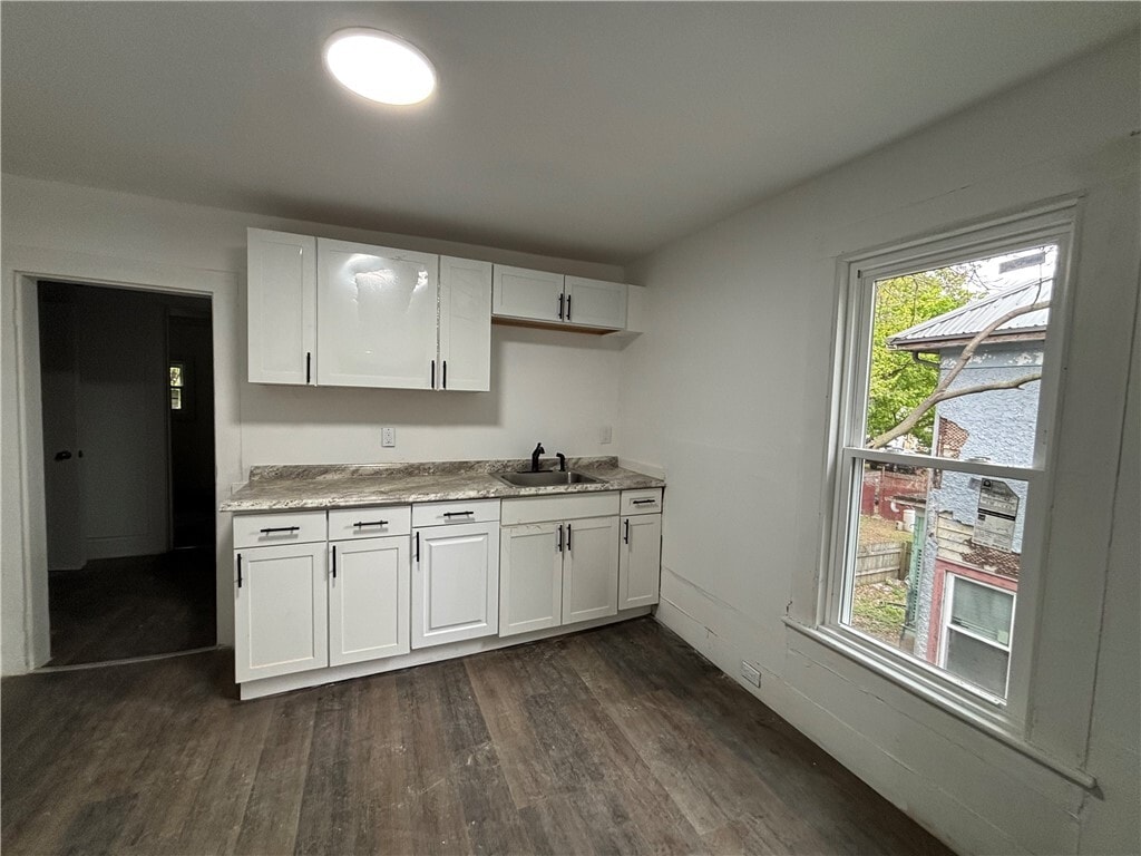 Photo - 160 Boardman St