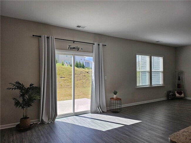 Photo - 119 Seed Ln