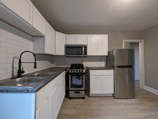 Photo - 250 S 44th St Unidad 3