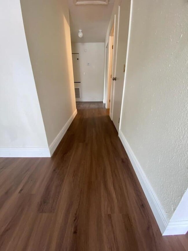 3209 N 49th St Unidad 3209-B