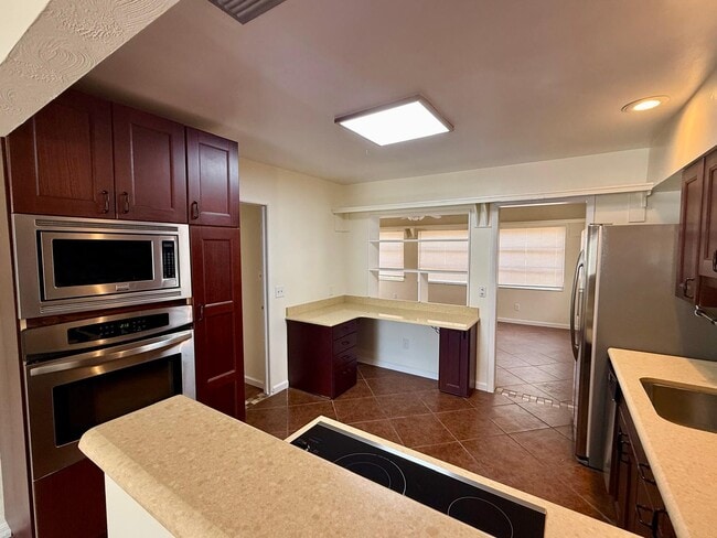 Photo - 1002 Jeffords St