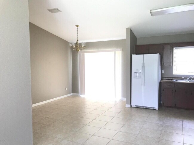 COMING SOON!!!Charming Northwest Ocala Rental – Spacious, Comfortable