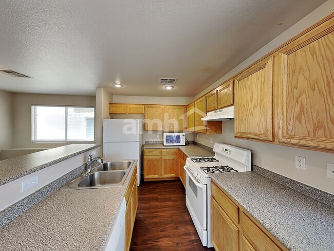 Photo - 7280 Mosaic Terrace St