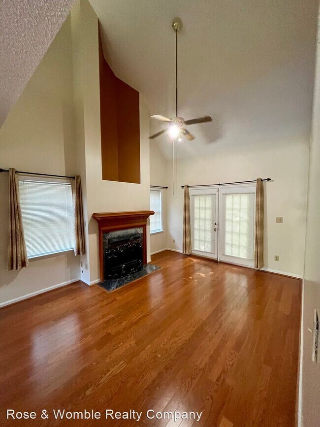 Photo - 2 br, 2 bath House - 934 Shoal Creek Trail #A