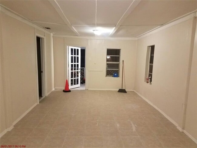 Photo - 611 N Lakewood Ave