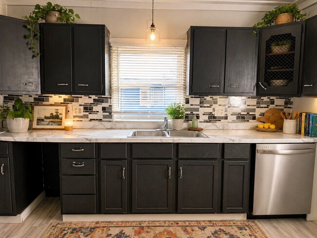 Photo - REMODELED - NEW FLOORING - NEW APPLIANCES - 2 Bedroom House in Muncie!