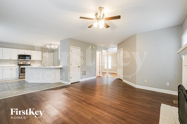 Photo - 1520 Maplewood Ct