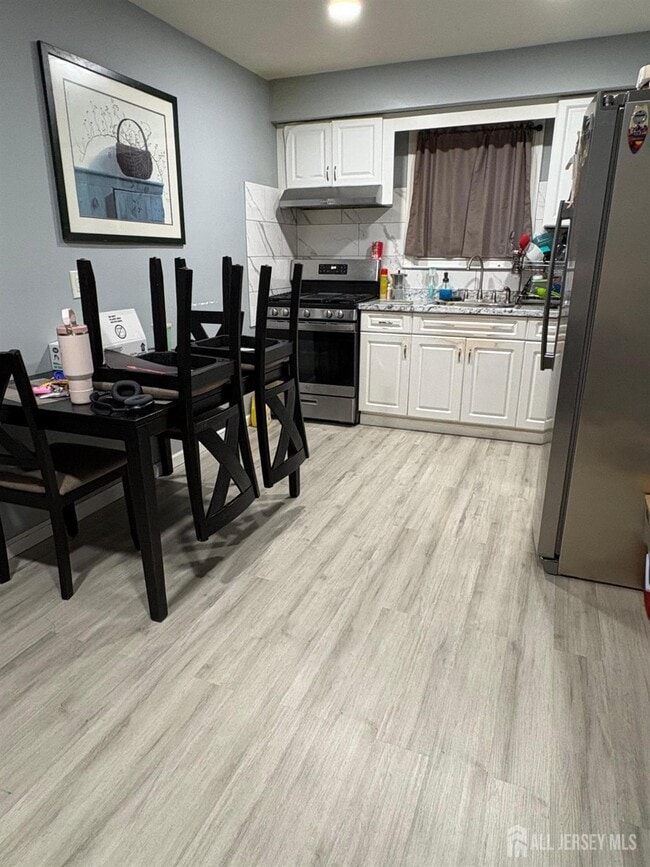 Photo - 723 Parker St Unit 2