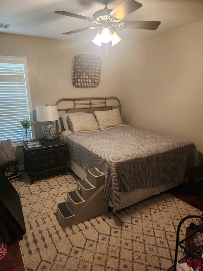 Photo - 1407 Princeton Dr