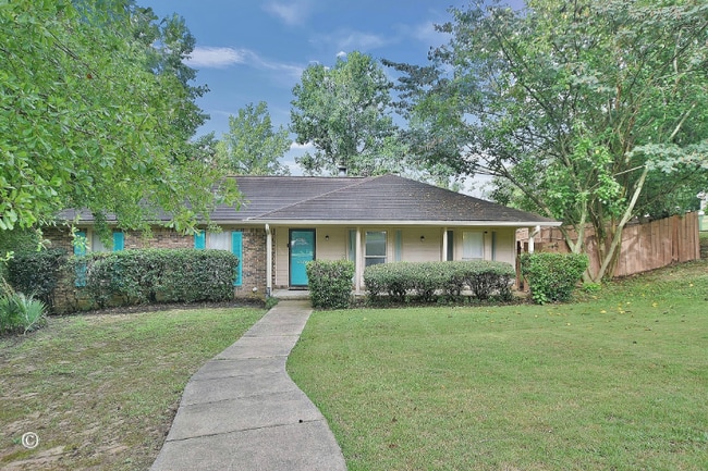 Building Photo - 4660 Woodmere Ln Rental