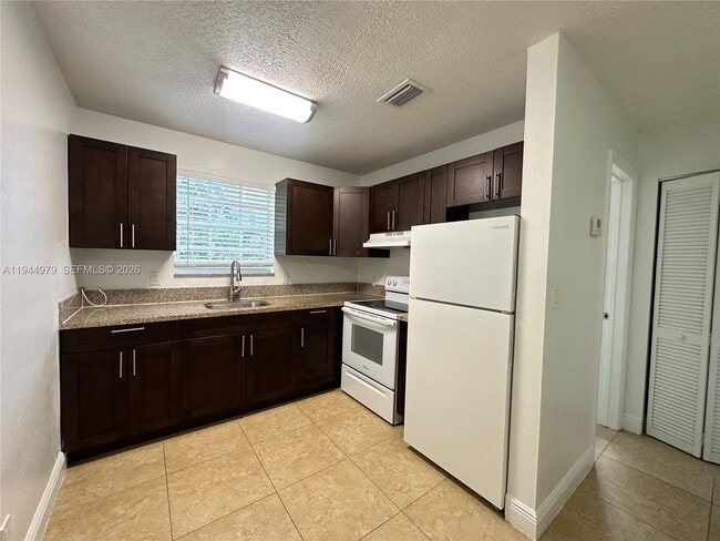 Photo - 2900 NE 17th Ave Unit 206