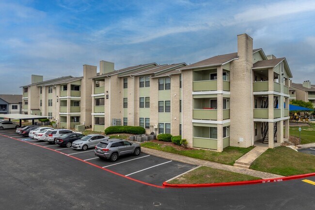 Palisades Park Apartments
