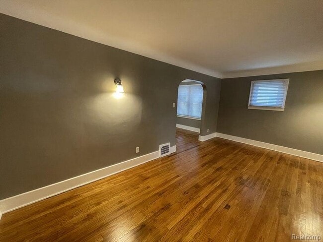 Photo - 627 Frederick St