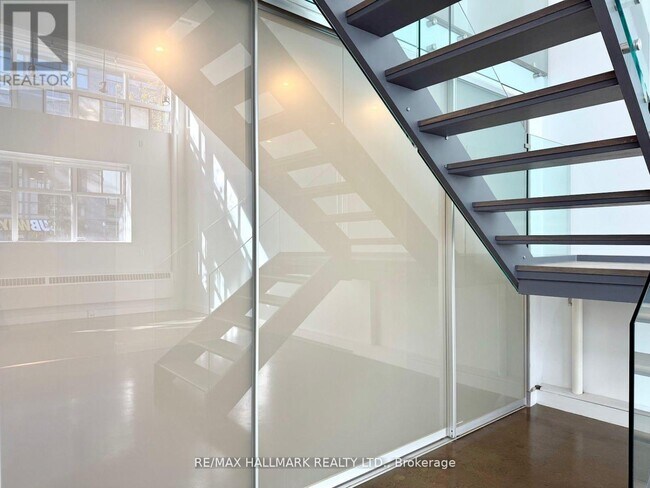 Photo - 1173 Dundas St E Unité 131