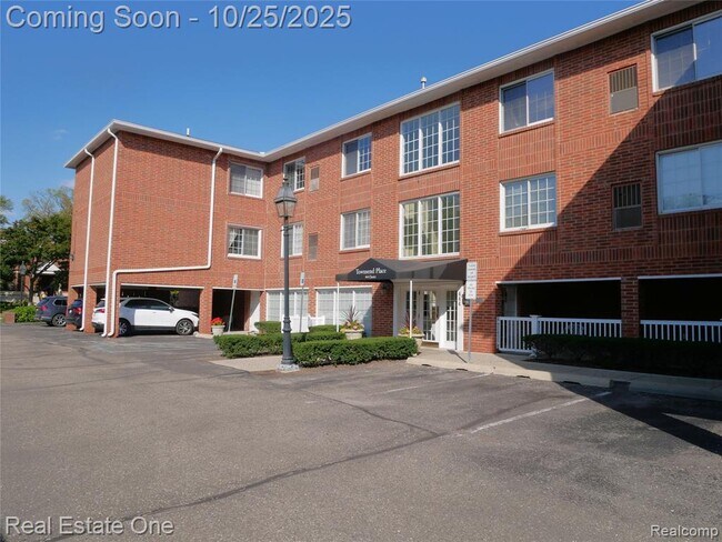 Photo - 444 Chester St Unit 413