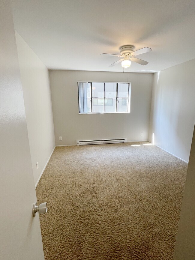 Photo - 2020 Building