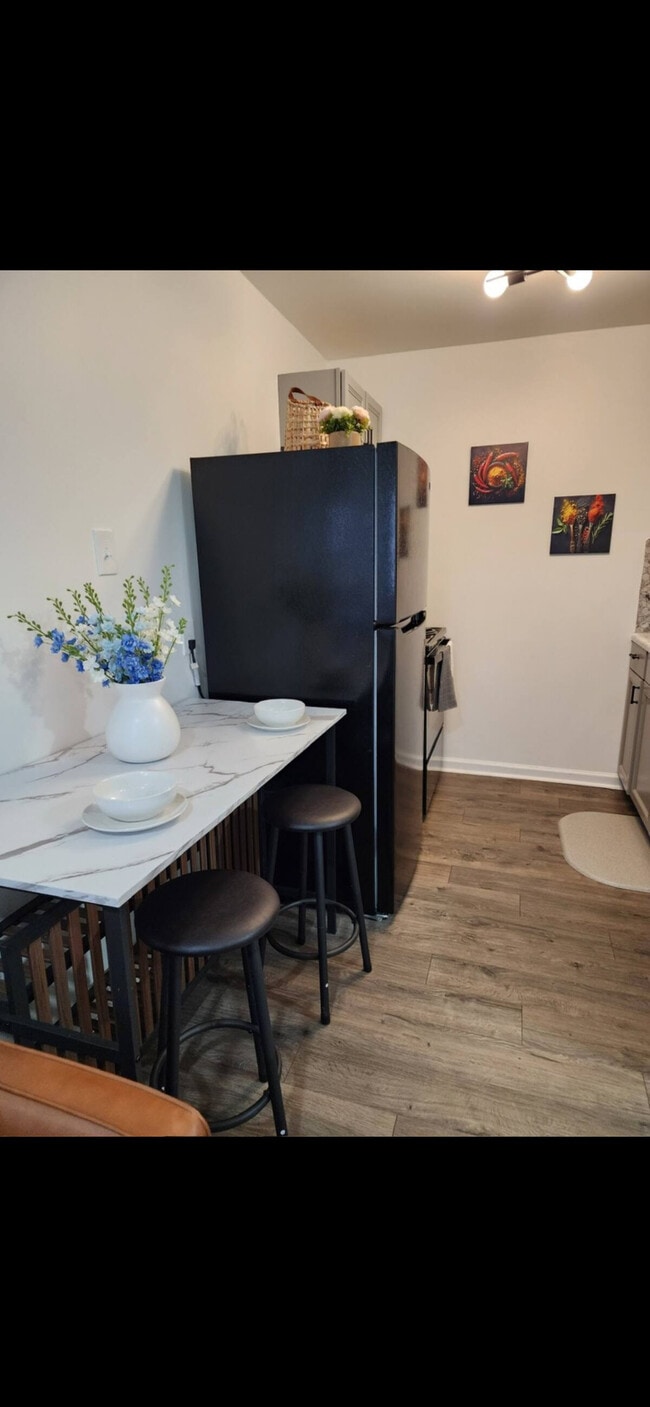 Photo - West Grant St Apartments