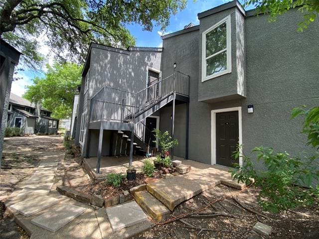 Building Photo - 9696 Walnut St Unit 317