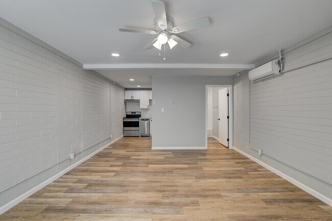 Photo - The Catalina