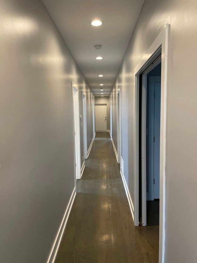 Photo - 2233 W Washington Blvd Unit G