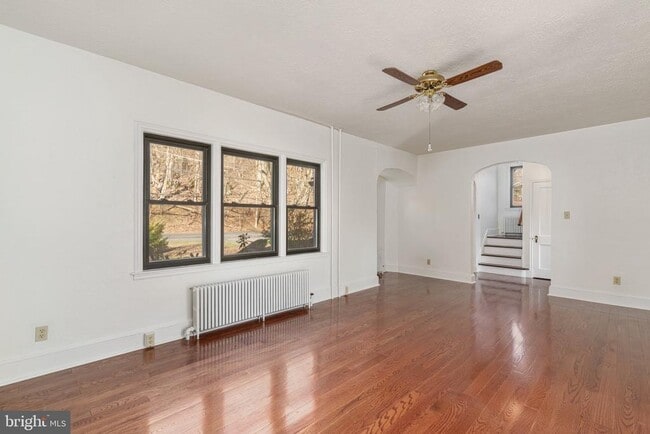 Photo - 20 Easton Rd