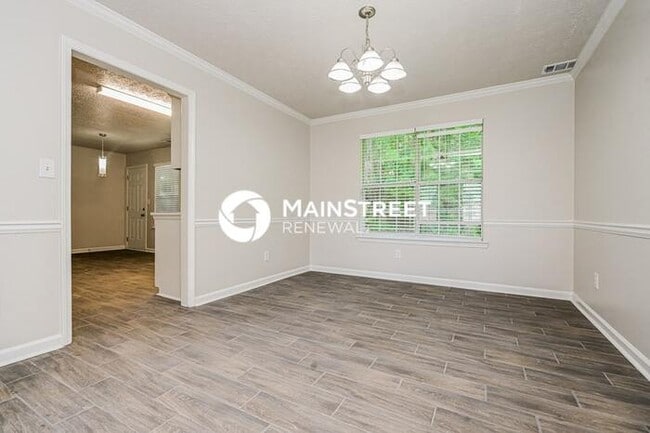 Photo - 4 Bedroom Pet-Friendly Home in DECATUR, GA with Main Street Renewal