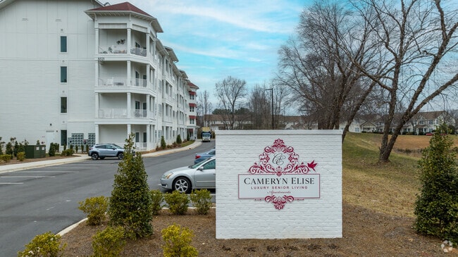Señalización - Cameryn Elise Luxury Apartments