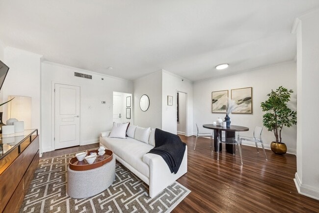 Photo - The Seneca Apartments