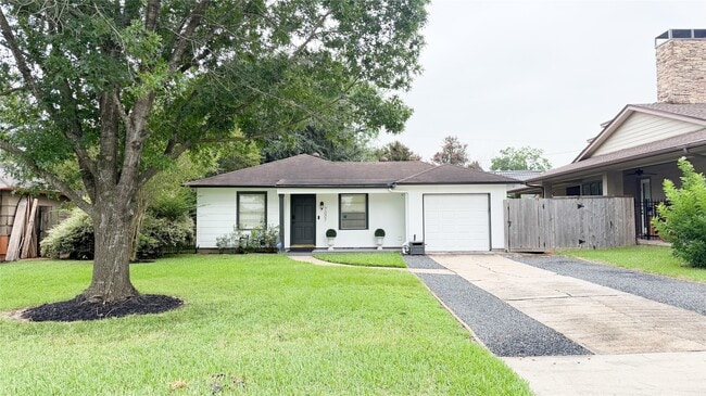 Photo - 7007 Housman