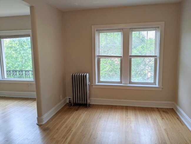 Photo - 828 Reba Pl Unit 30-3N