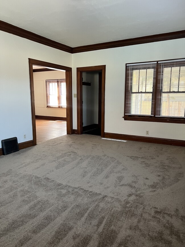 Photo - 43 N Lewis Ave