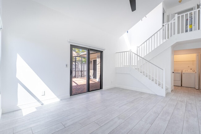 Photo - 302 Summerwinds Ln